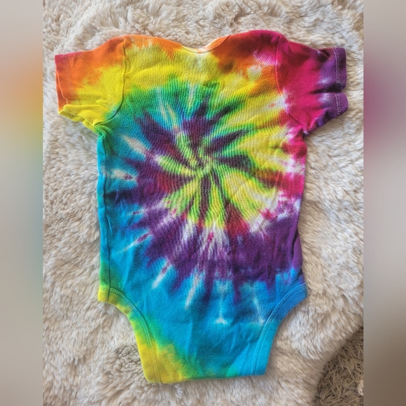 18 Month Tie-Dye Onsie - Picture 4 of 5